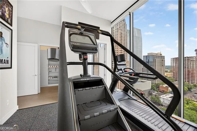 40 12th ST NE Atlanta, GA 30309
