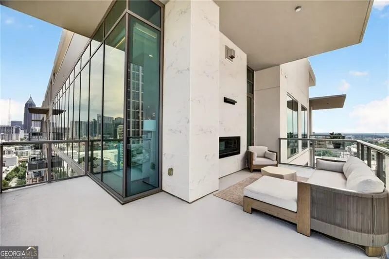 40 12th ST NE Atlanta, GA 30309