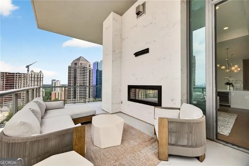 40 12th ST NE Atlanta, GA 30309