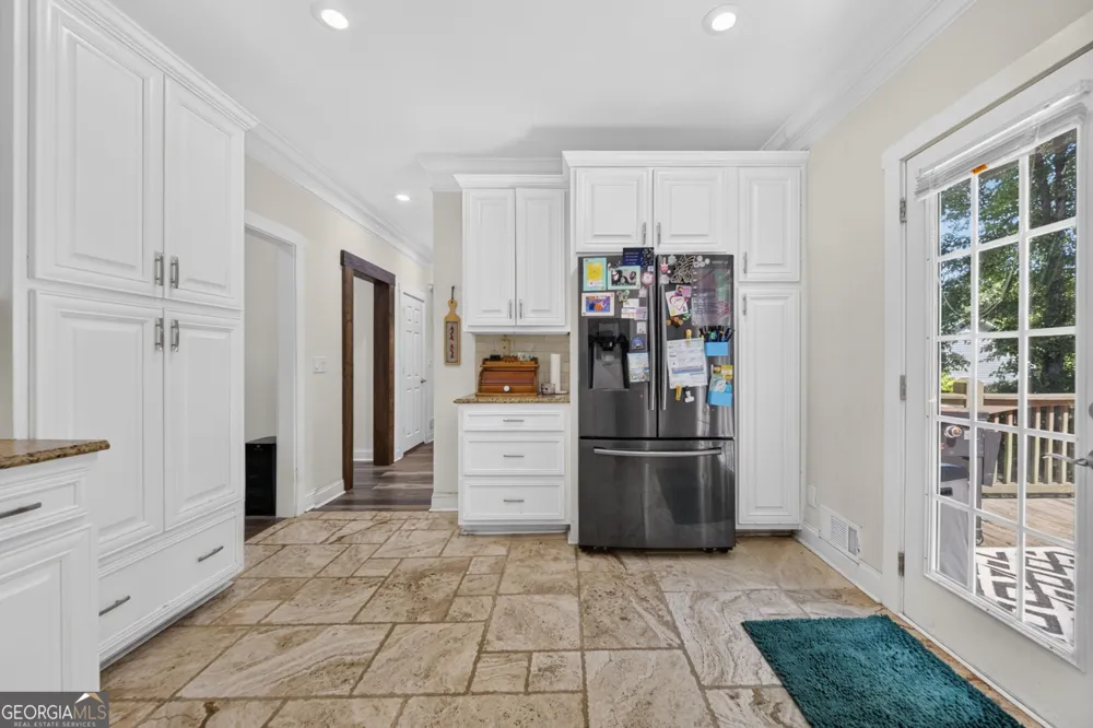 2872 Summit Crest LN Snellville, GA 30078