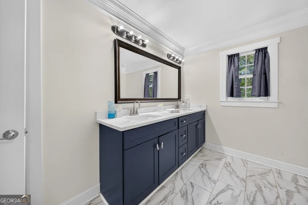 2872 Summit Crest LN Snellville, GA 30078