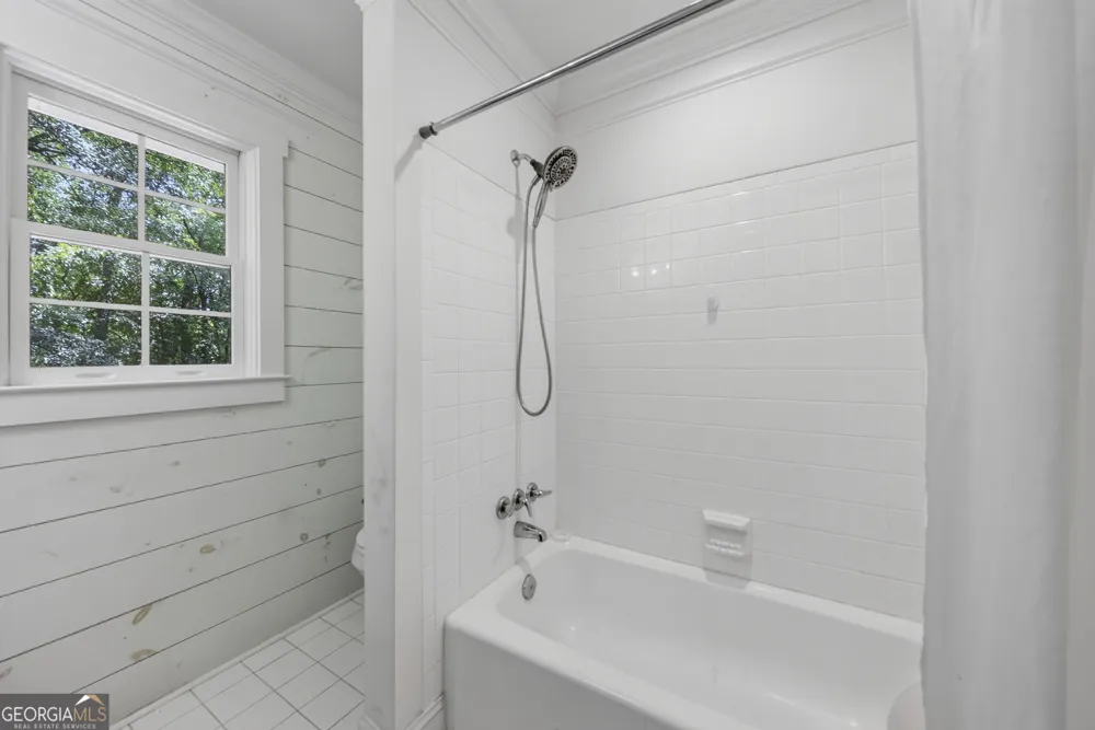 2872 Summit Crest LN Snellville, GA 30078