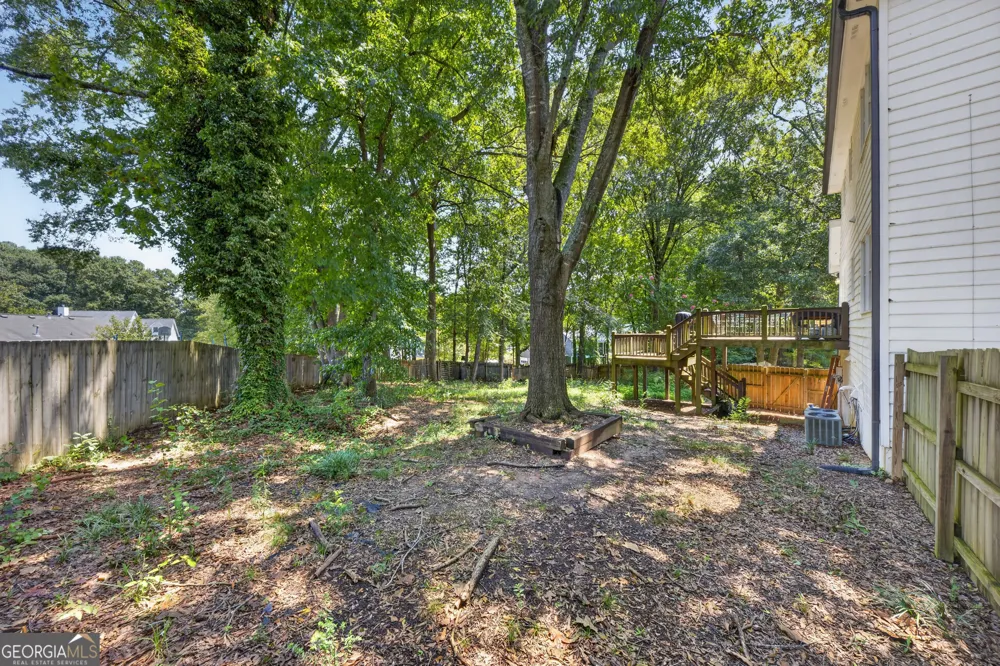 2872 Summit Crest LN Snellville, GA 30078