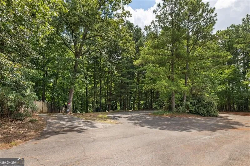 4715 Ridgeview RD Dunwoody, GA 30338