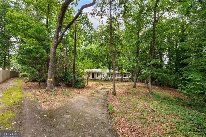 4715 Ridgeview RD Dunwoody, GA 30338
