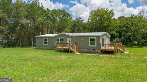 833 Berry RD