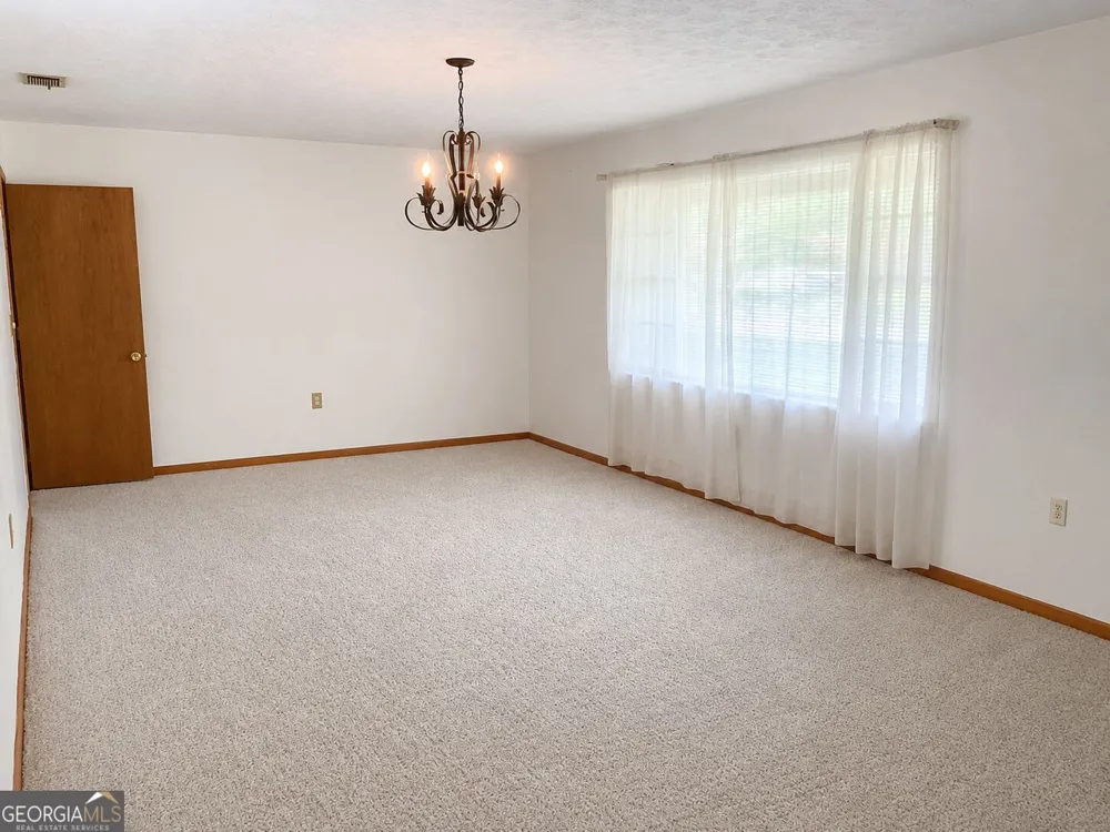 2100 Ben Hill AVE Waycross, GA 31503