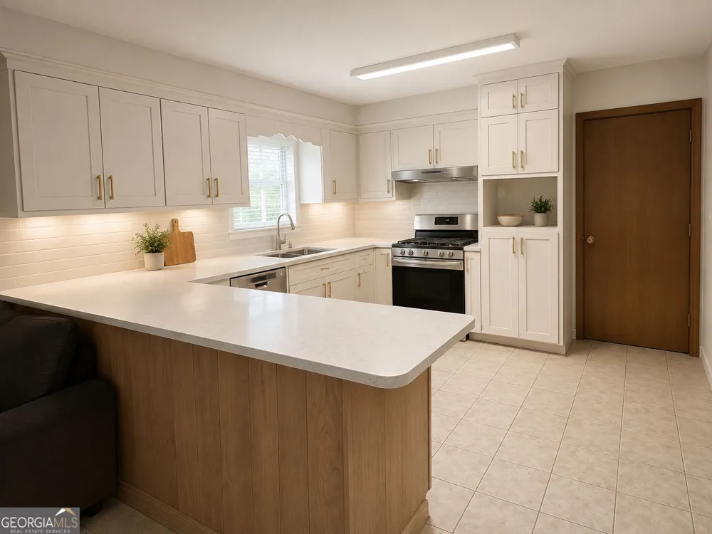 2100 Ben Hill AVE Waycross, GA 31503