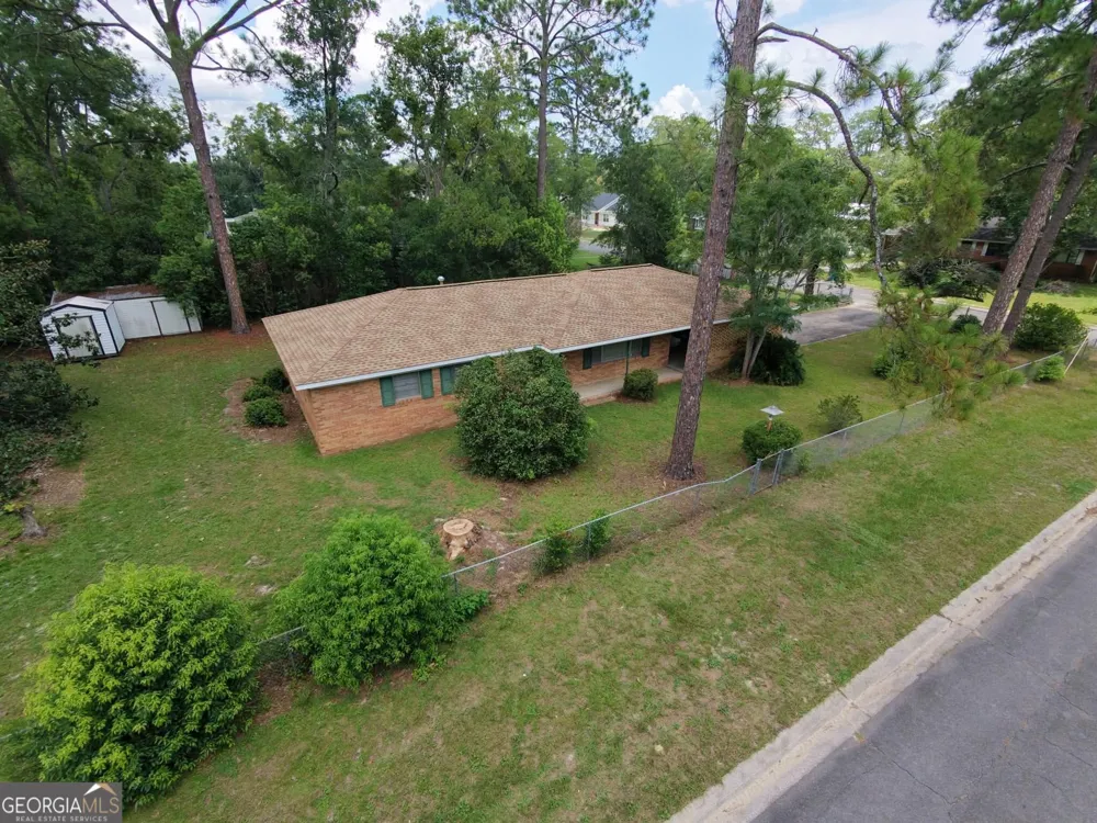 2100 Ben Hill AVE Waycross, GA 31503