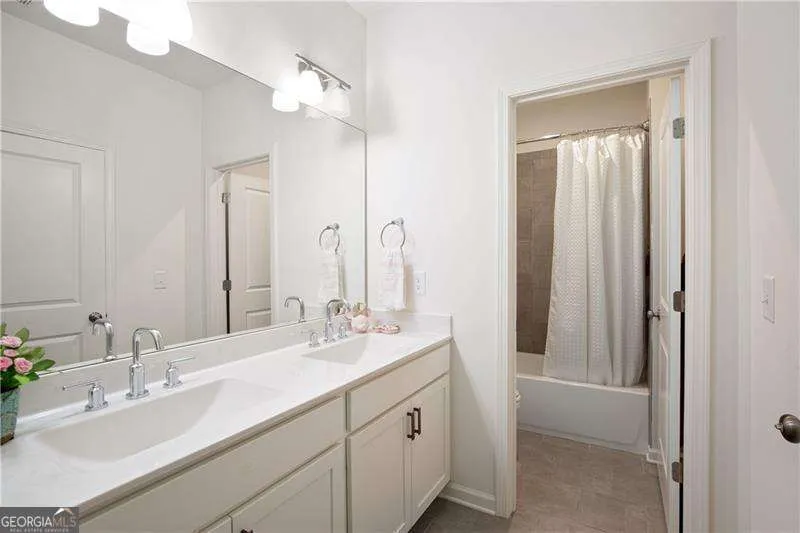 20034 Windalier WAY Roswell, GA 30076