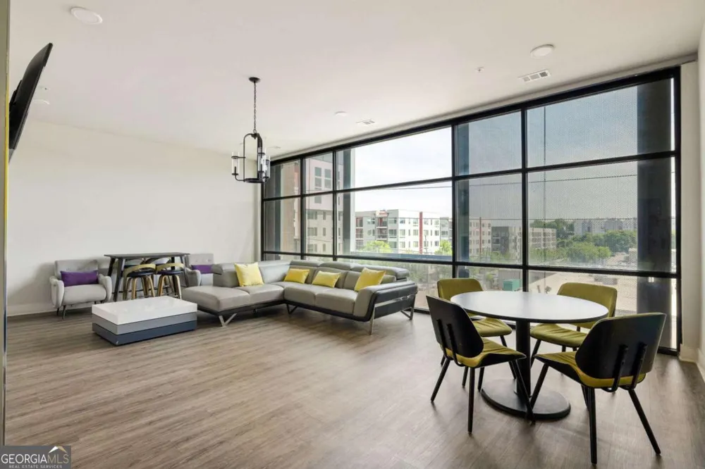 764 Memorial DR SE Atlanta, GA 30316