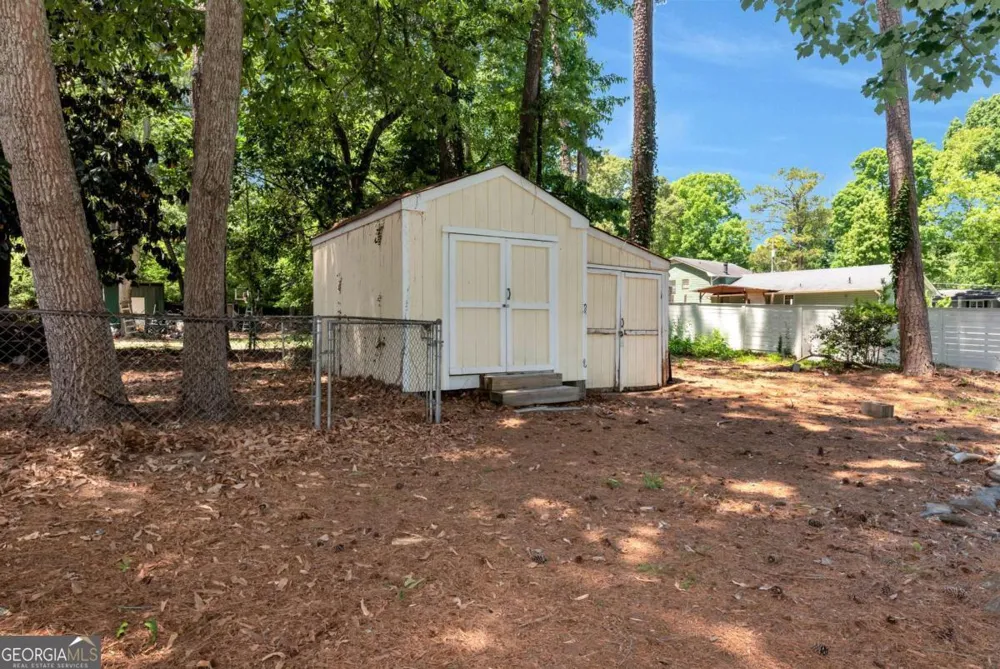 1847 Oak Ridge LN Lawrenceville, GA 30044