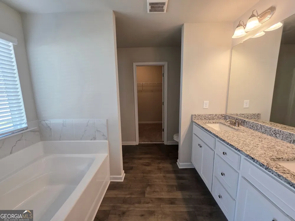 136 Red Birch LN Warner Robins, GA 31093