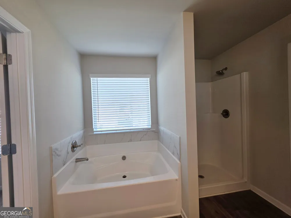136 Red Birch LN Warner Robins, GA 31093