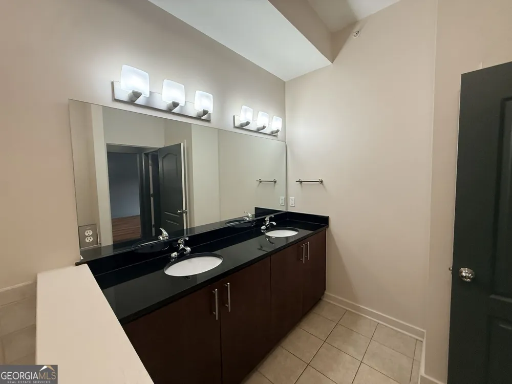 390 17TH ST NW Atlanta, GA 30363