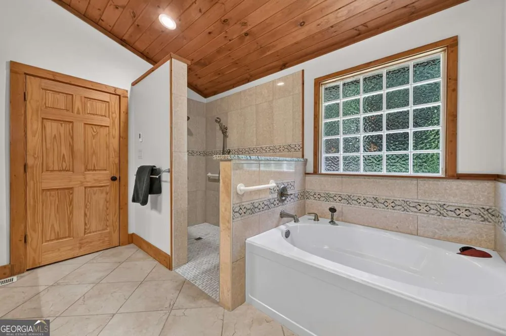 20 Bear TRL Ellijay, GA 30540