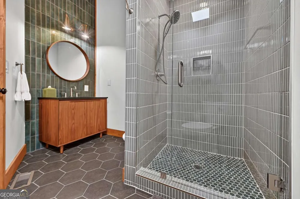 20 Bear TRL Ellijay, GA 30540