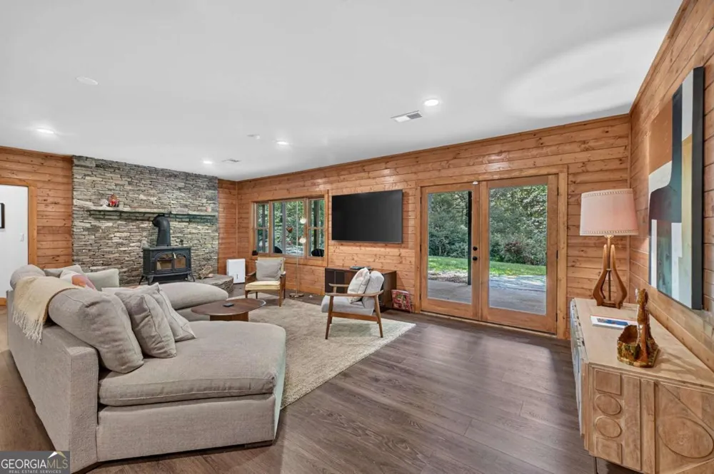 20 Bear TRL Ellijay, GA 30540