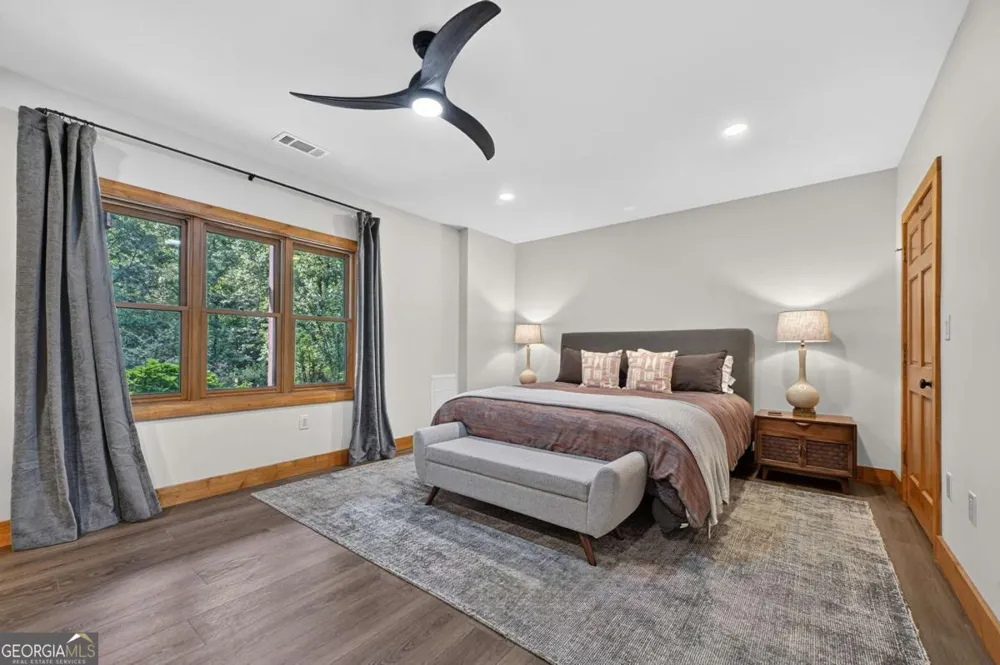 20 Bear TRL Ellijay, GA 30540