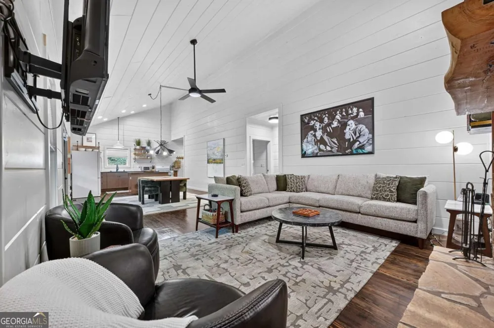 20 Bear TRL Ellijay, GA 30540