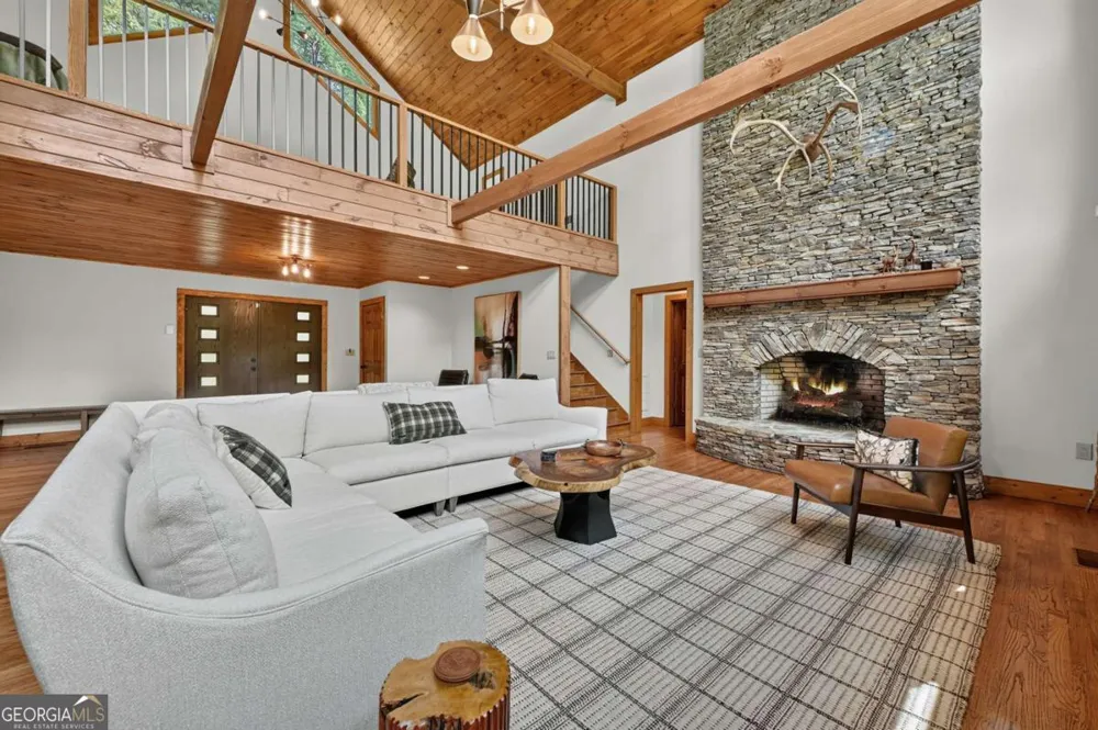 20 Bear TRL Ellijay, GA 30540