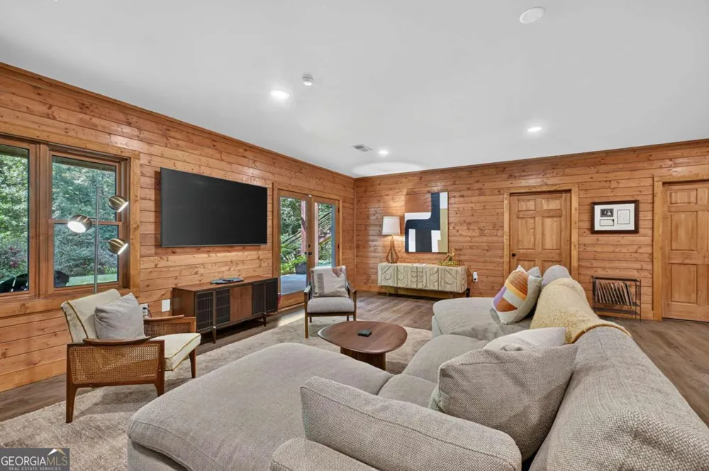 20 Bear TRL Ellijay, GA 30540