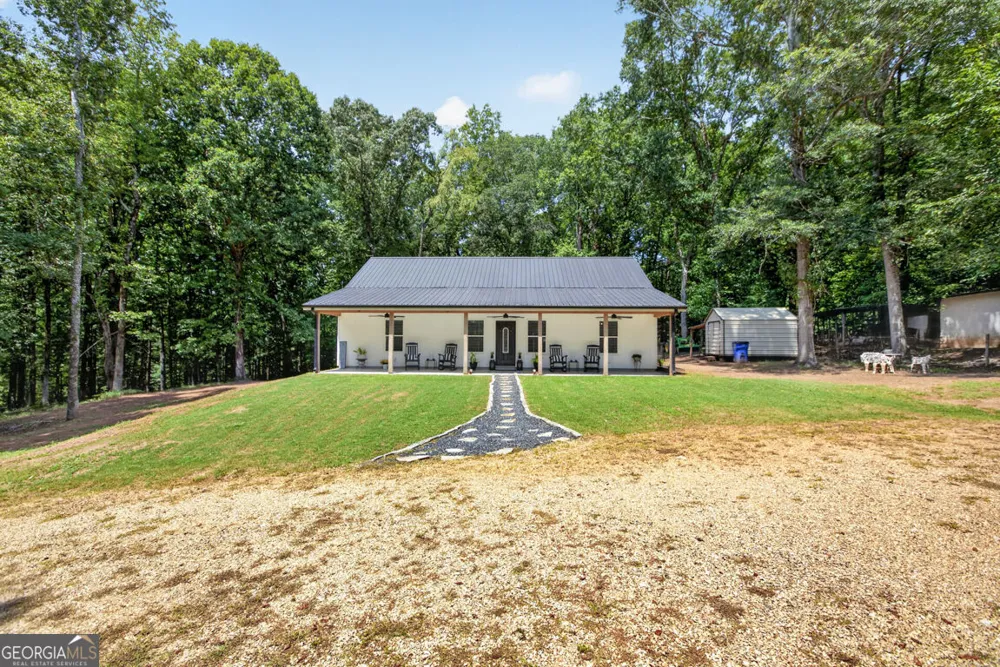 206 Lake Oglethorpe DR Arnoldsville, GA 30619