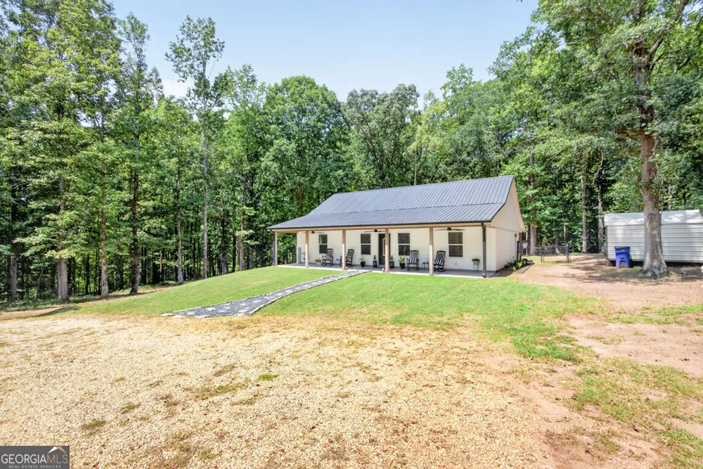 206 Lake Oglethorpe DR Arnoldsville, GA 30619