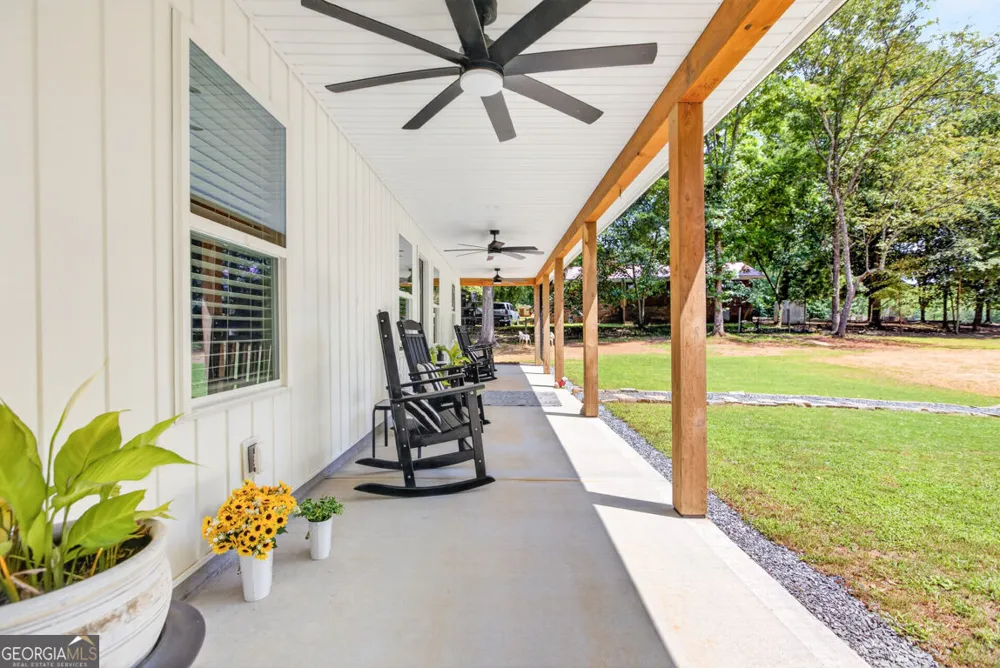 206 Lake Oglethorpe DR Arnoldsville, GA 30619