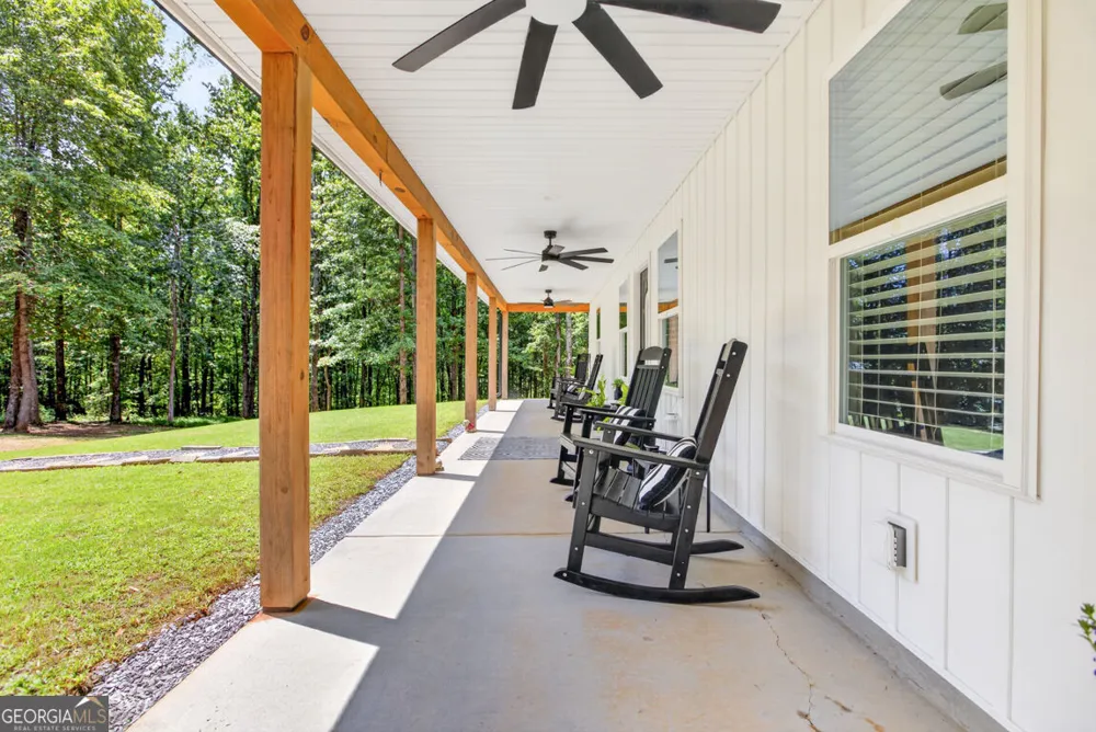 206 Lake Oglethorpe DR Arnoldsville, GA 30619