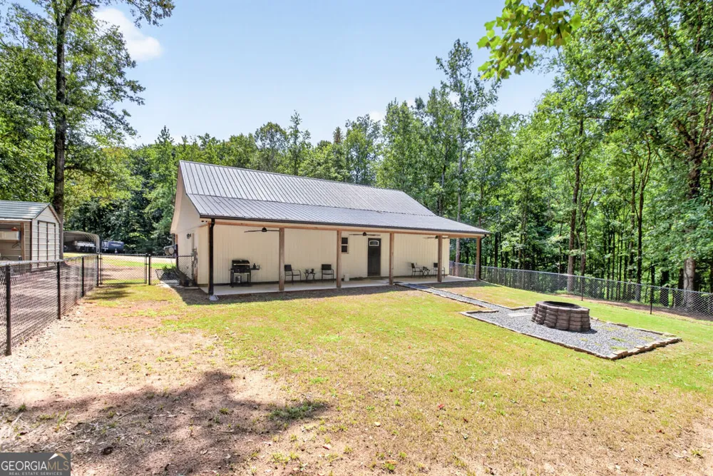 206 Lake Oglethorpe DR Arnoldsville, GA 30619