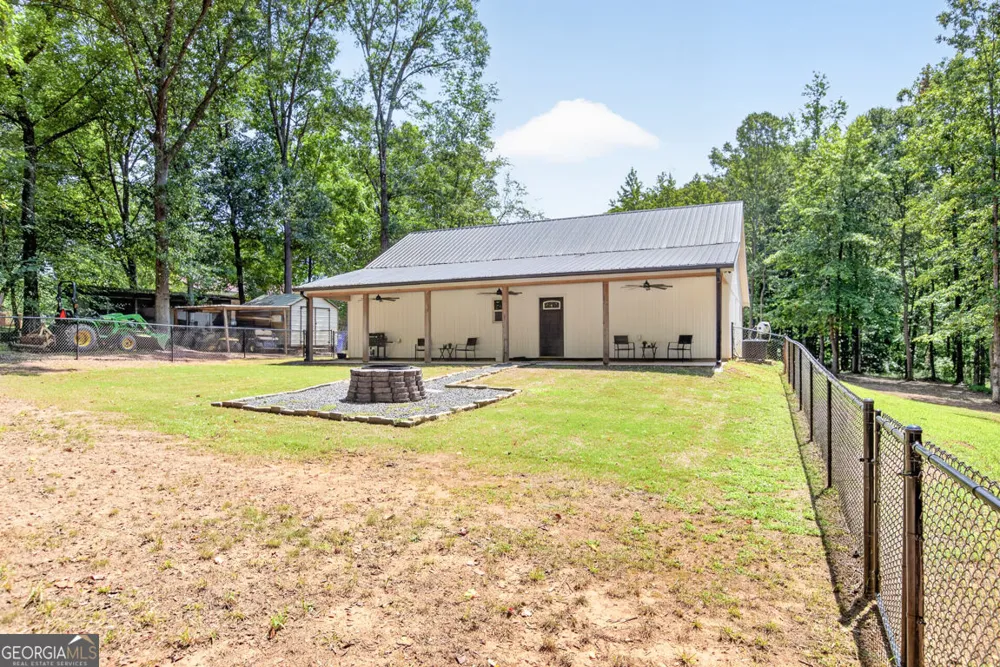 206 Lake Oglethorpe DR Arnoldsville, GA 30619