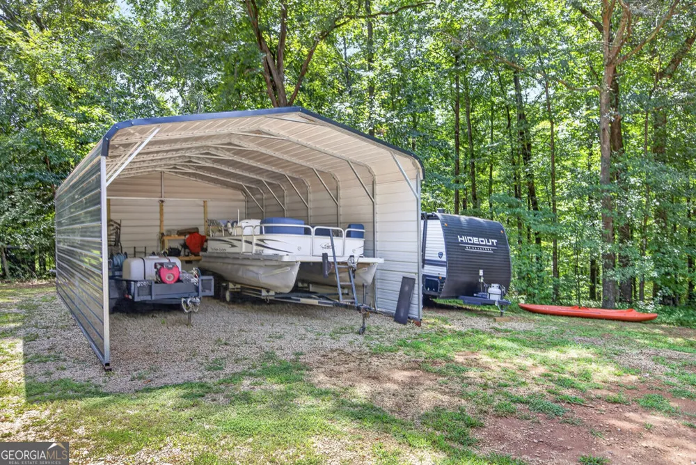 206 Lake Oglethorpe DR Arnoldsville, GA 30619