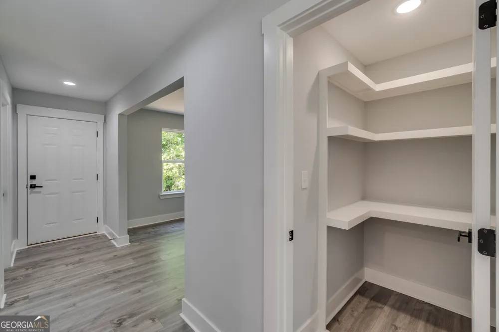 2389 A Highpoint RD Snellville, GA 30078