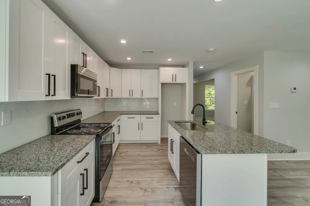2389 A Highpoint RD Snellville, GA 30078