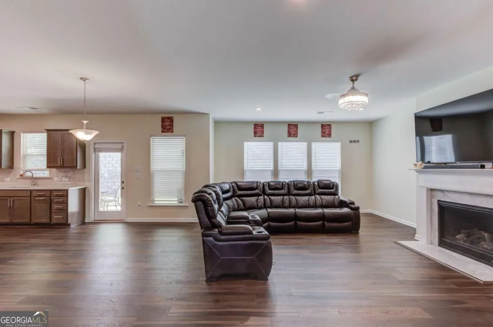 4819 Sierra Creek DR Hoschton, GA 30548