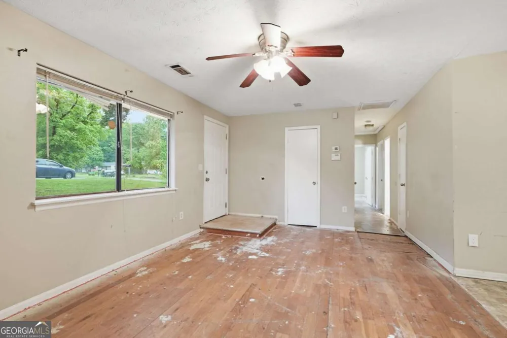 1630 Liberty VLY Decatur, GA 30032