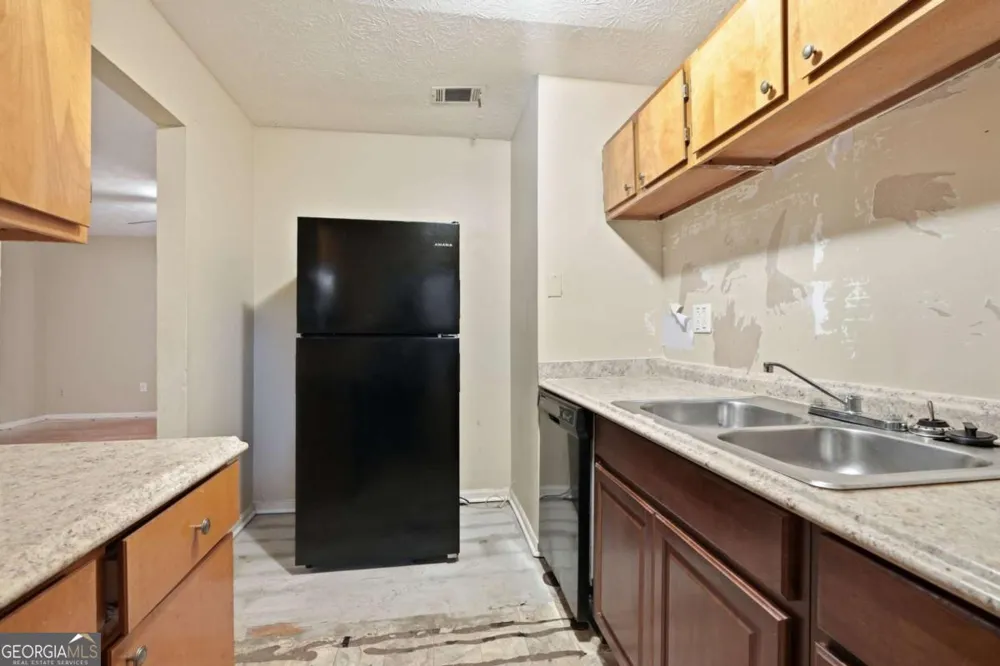 1630 Liberty VLY Decatur, GA 30032