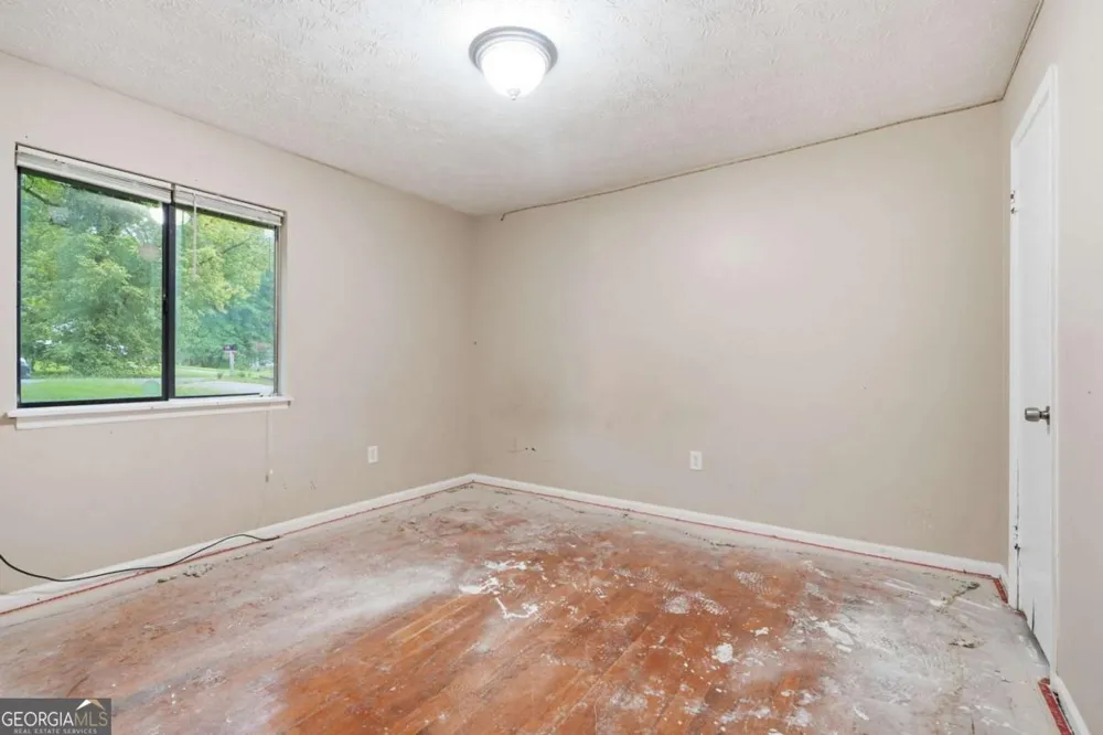 1630 Liberty VLY Decatur, GA 30032