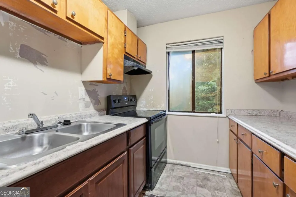 1630 Liberty VLY Decatur, GA 30032
