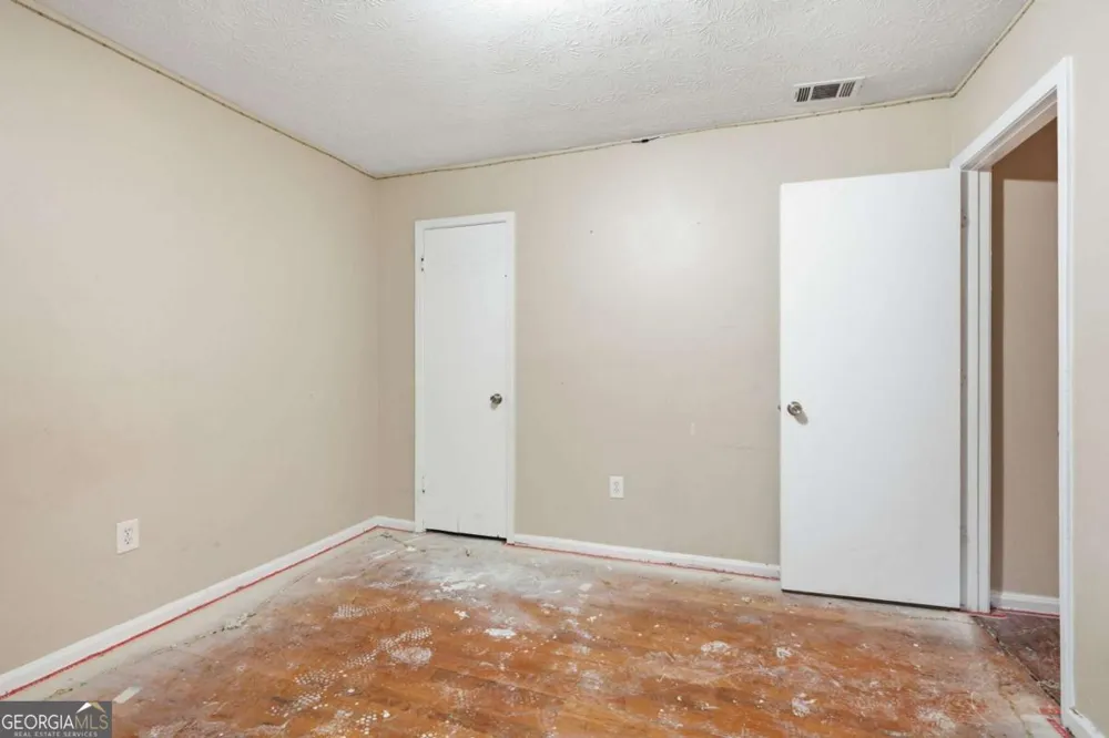 1630 Liberty VLY Decatur, GA 30032