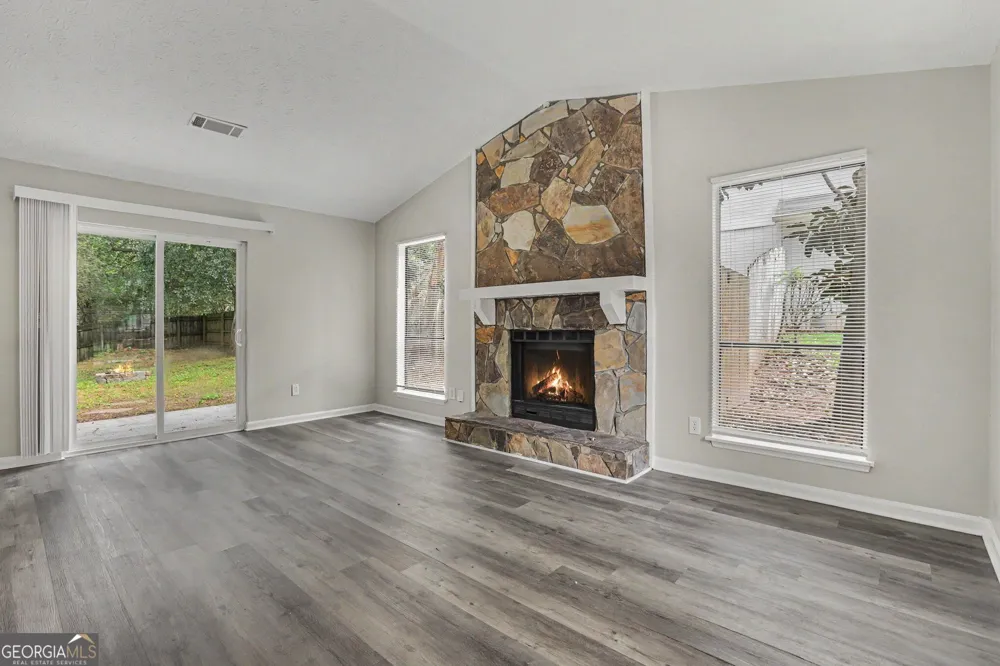 706 Durham XING Stone Mountain, GA 30083