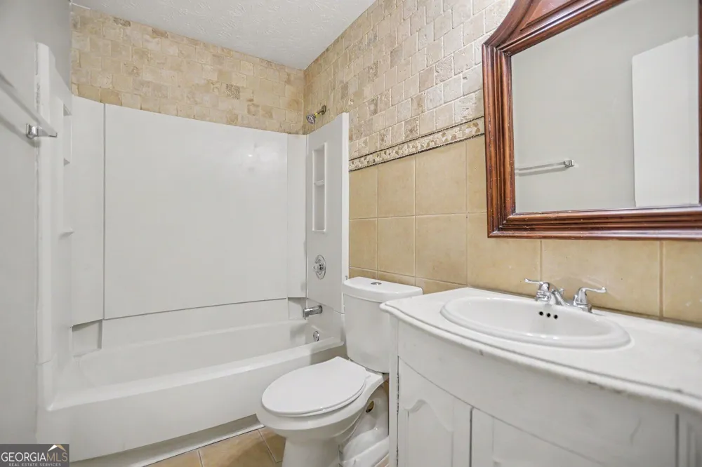706 Durham XING Stone Mountain, GA 30083