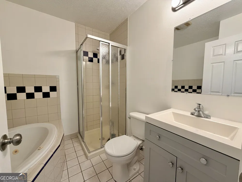 2474 Lucas DR NE Conyers, GA 30012