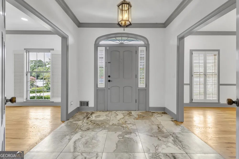 8671 Lake Forrest DR Douglasville, GA 30134