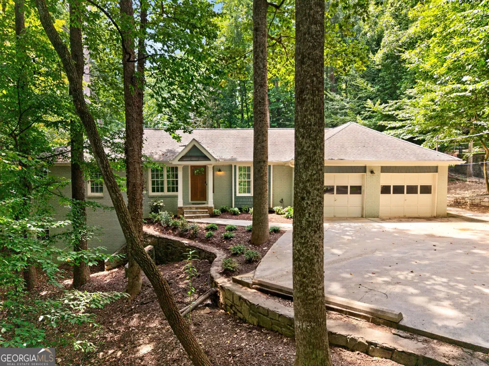 415 Forest Hills DR Sandy Springs, GA 30342