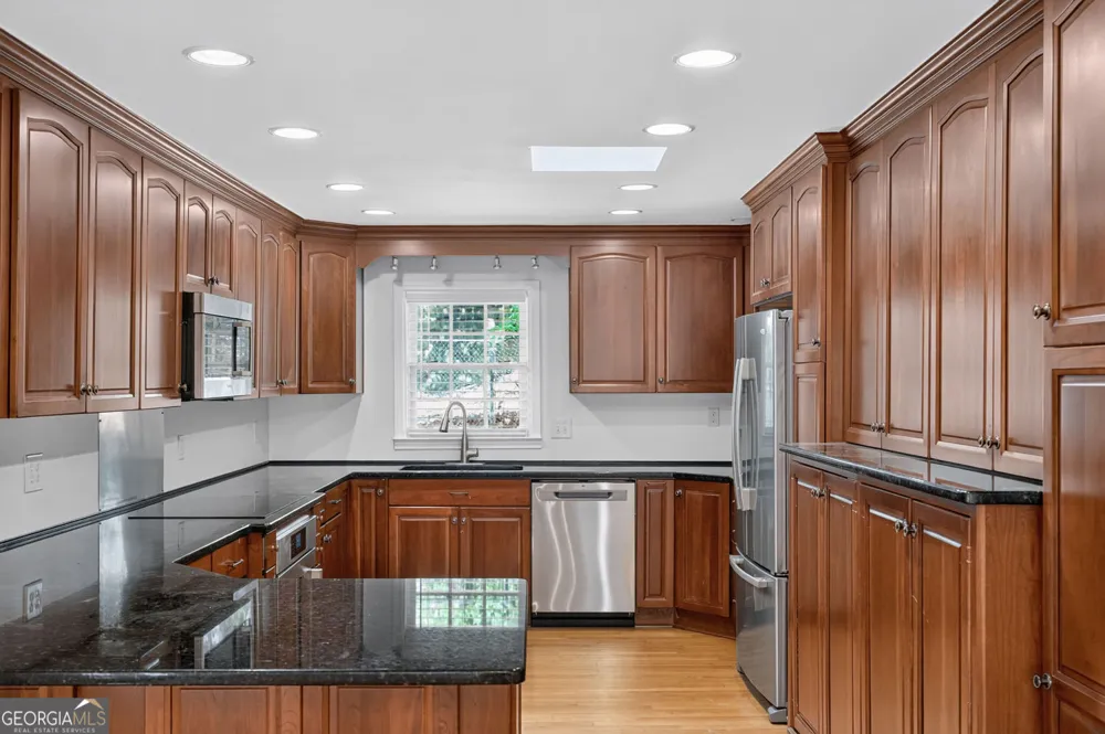 415 Forest Hills DR Sandy Springs, GA 30342