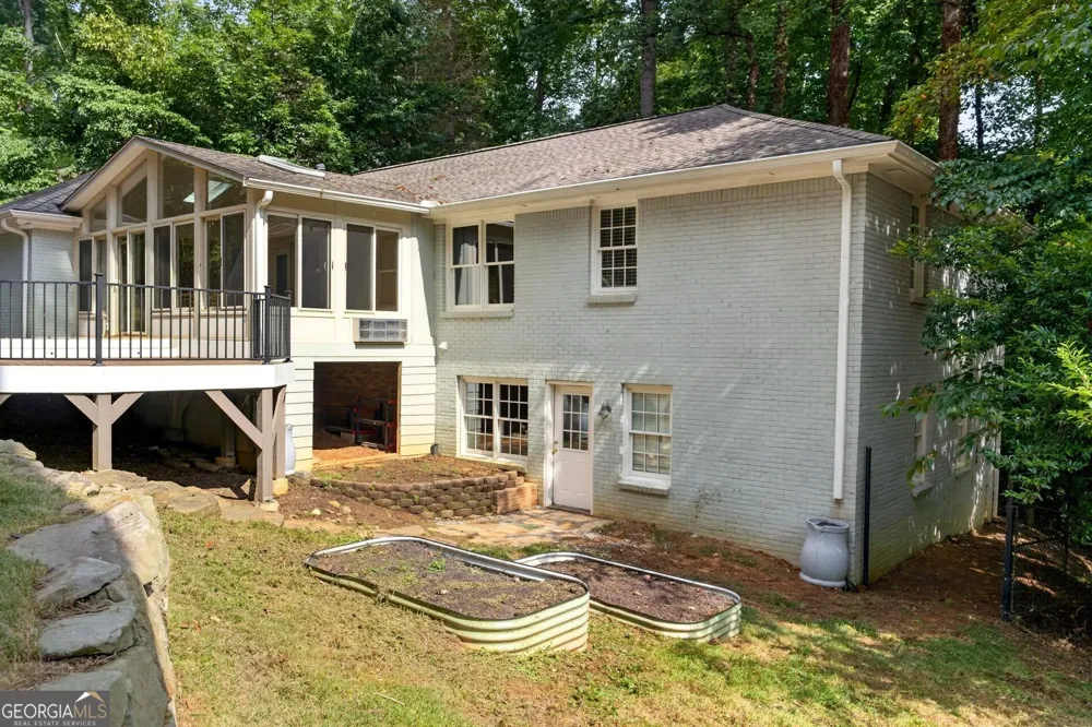 415 Forest Hills DR Sandy Springs, GA 30342
