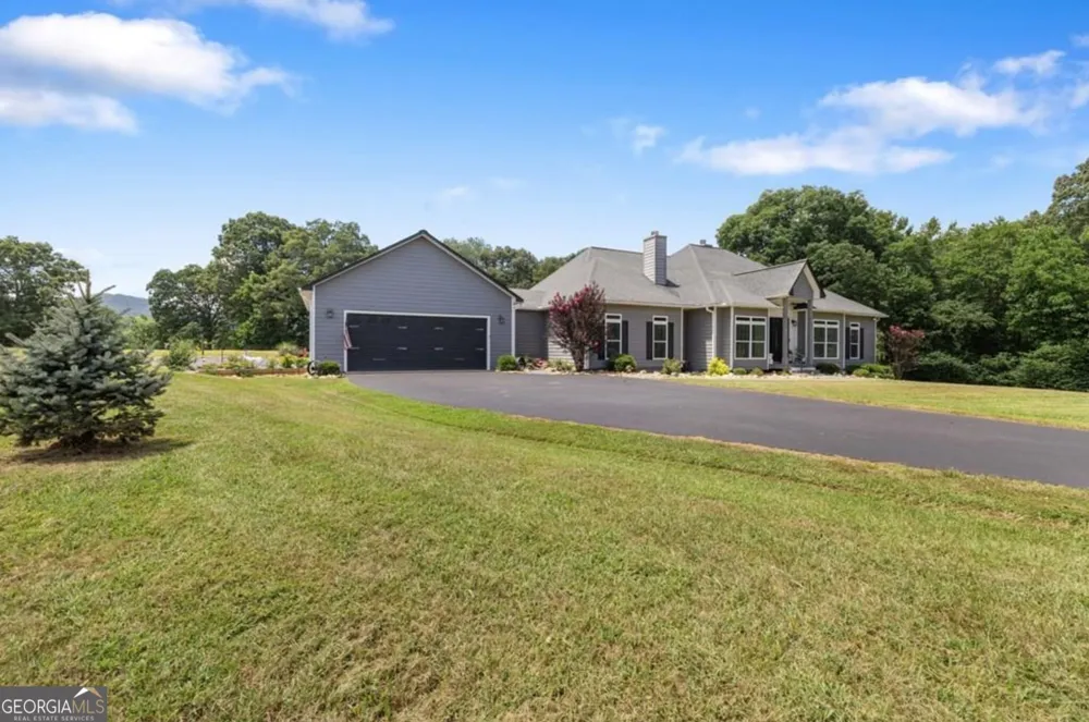 1502 Smithfield Lane LN Young Harris, GA 30582