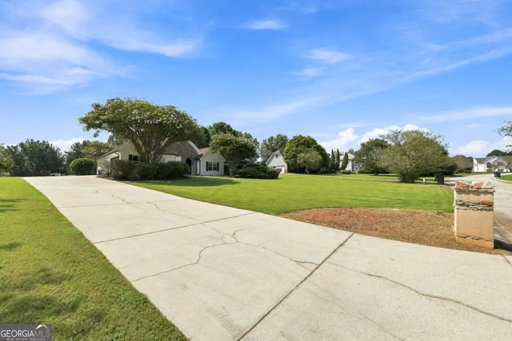 1950 Harvest WAY Loganville, GA 30052